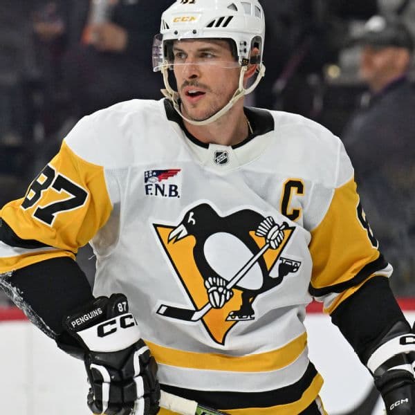 Sidney Crosby and Pittsburgh Penguins Stave Off Elimination with Game 4 Victory