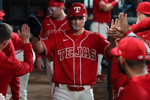 Corey Seager Out of Lineup as Rangers Open Critical Series Against Astros