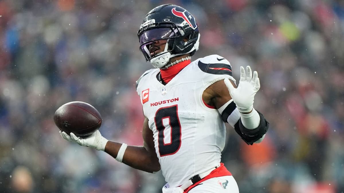 Houston Texans, Azeez Al-Shaair Agree to Three-Year Contract Extension