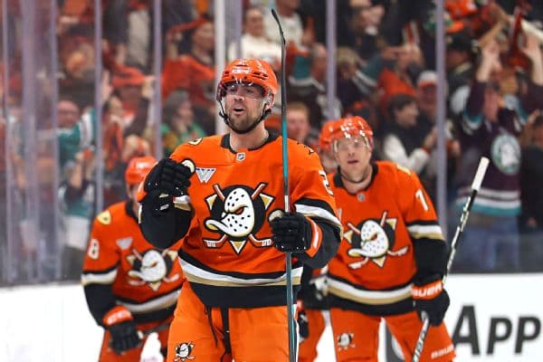 Anaheim Ducks Eliminate Edmonton Oilers with Dominant Game 6 Victory