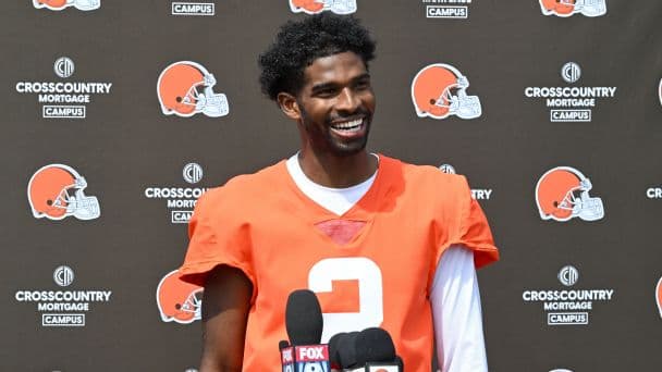 Shedeur Sanders Earns Degree from Colorado, Honors Father Deion in Graduation Milestone