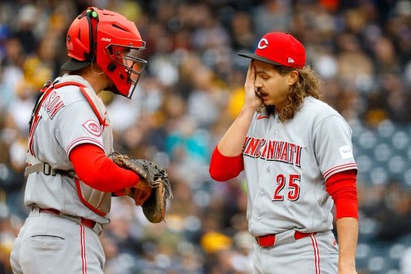 Cincinnati Reds Tie MLB Record with Seven Straight Walks in Loss to Pirates