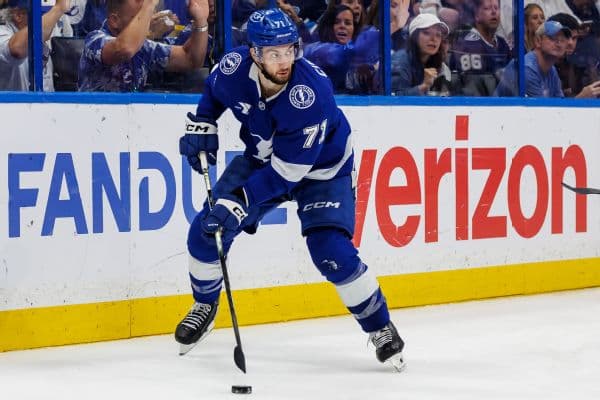 Cirelli, Nelson, and Suzuki Named Finalists for NHL Selke Trophy