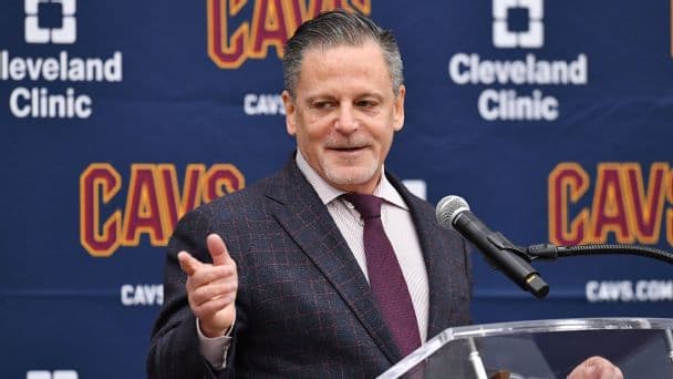 Cleveland Cavaliers Owner Dan Gilbert Sends 25 Buses of Fans to Detroit for Game 7