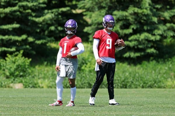 J.J. McCarthy and Kyler Murray QB Competition: No 'Awkwardness' in Vikings Camp