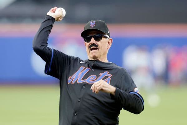 Bobby Valentine Recreates Iconic Disguise Ahead of Mets Hall of Fame Induction