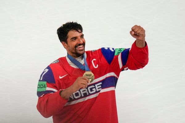 Norway Stuns Canada in Overtime to Secure Historic Bronze Medal at Hockey Worlds