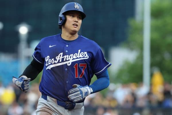 Shohei Ohtani Exits Early as Dodgers Confirm Left Knee Inflammation