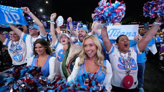 4 Creative Ways to Make Fantasy Football More Fun for Your League
