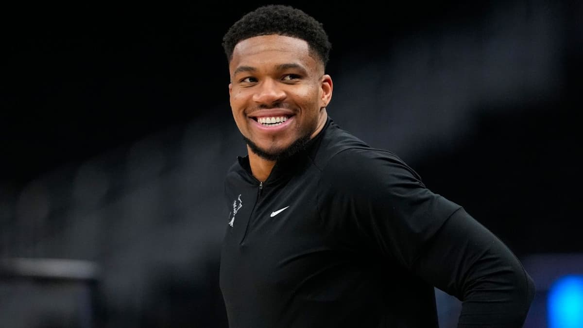 Giannis Antetokounmpo Trade: Fantasy Basketball Winners and Losers