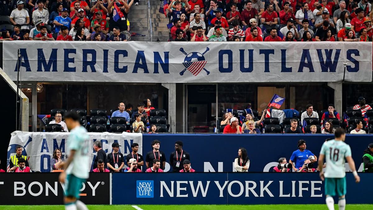 Behind the Canvas: The Creation of the USA’s 2025 World Cup Sendoff Tifo