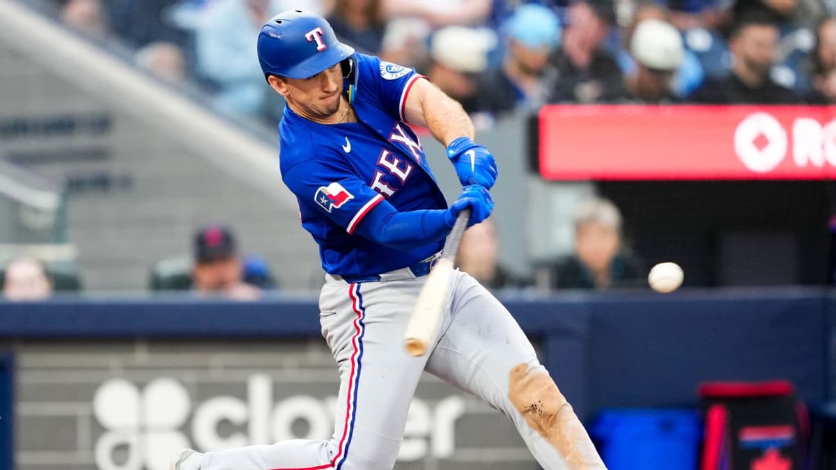 Rangers Place Wyatt Langford on 10-Day IL with Hamstring Strain; Evan Carter Activated