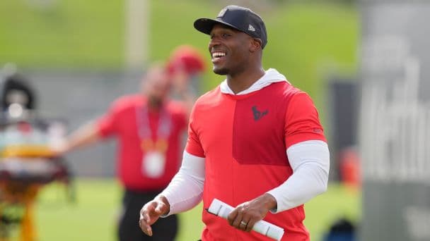 10 Bold 2026 NFL Season Predictions: Houston’s Rise, Sack Records, and Blockbuster Trades
