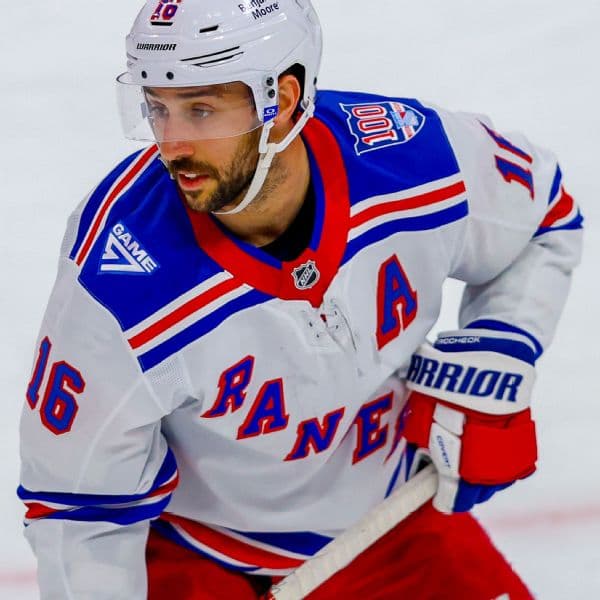 New York Rangers Trade Vincent Trocheck to Utah Mammoth for Sean Durzi