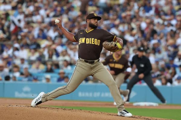 Padres' Randy Vasquez Hospitalized After Fainting Following Start Against Dodgers