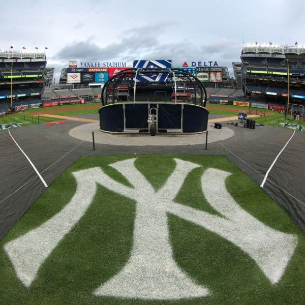 New York Yankees Sign 18-Year-Old Taiwanese Pitcher Chien-Fan Lai