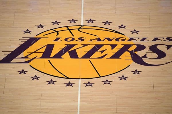 Lawrence Tanter Retires as Los Angeles Lakers PA Announcer After 44 Seasons