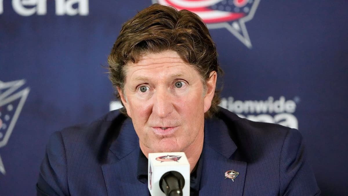 NHL Clears Mike Babcock for Coaching Return Amid Edmonton Oilers Interest