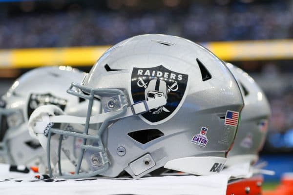 Former Raiders Pro Bowl Center Barret Robbins Passes Away at 52