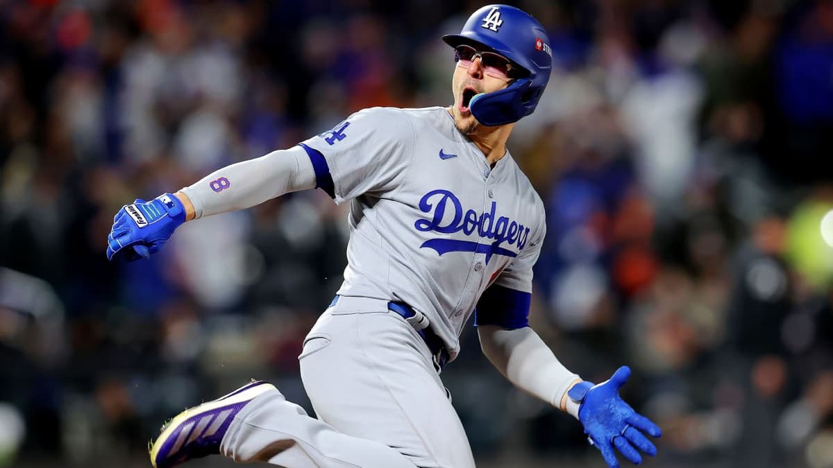 Los Angeles Dodgers Expect Kiké Hernández Season Debut on Monday