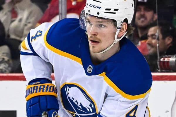 Chicago Blackhawks Sign Bowen Byram to Massive 6-Year, $75M Extension