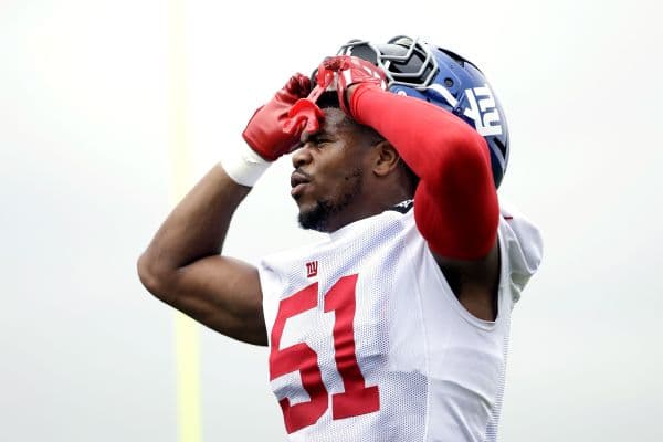 Giants Edge Rusher Abdul Carter Leaves Practice Early Due to Ankle Injury