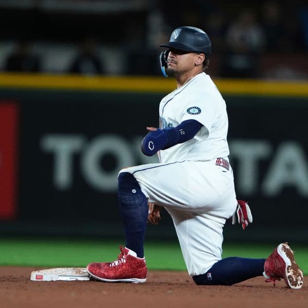 Josh Naylor Sidelined: Mariners First Baseman Out of Lineup with Back Spasms
