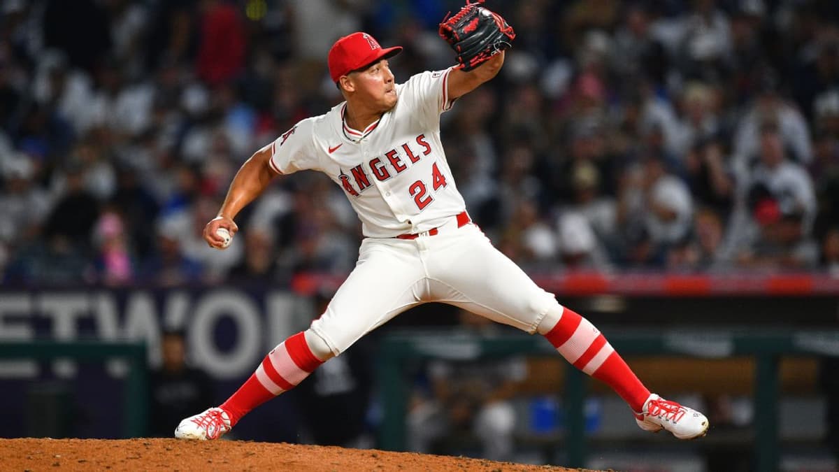 Angels' Robert Stephenson Ruled Out for 2026 Season After Elbow Surgery