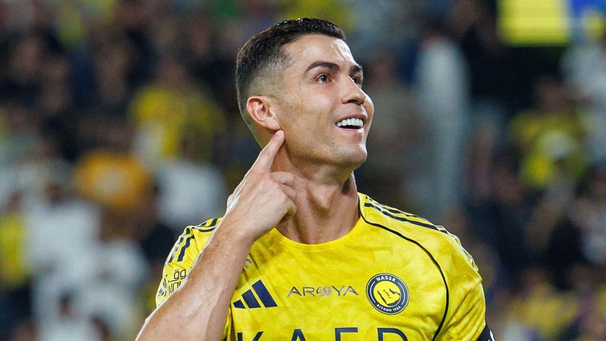 Cristiano Ronaldo Transfer Rumors Heat Up Amid Manchester United and MLS Interest