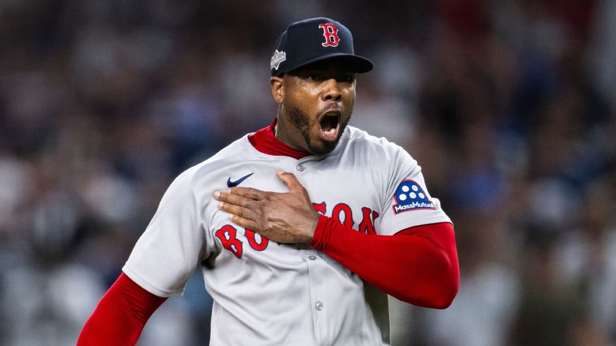 Aroldis Chapman Demands Apology from Yankees GM Brian Cashman Before Potential Reunion