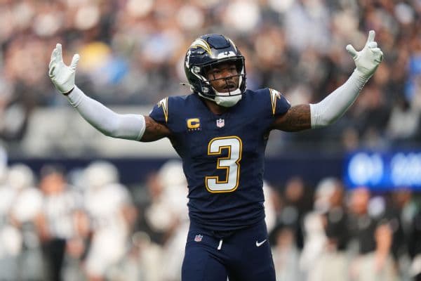 Los Angeles Chargers Sign Derwin James to Record-Breaking Contract Extension