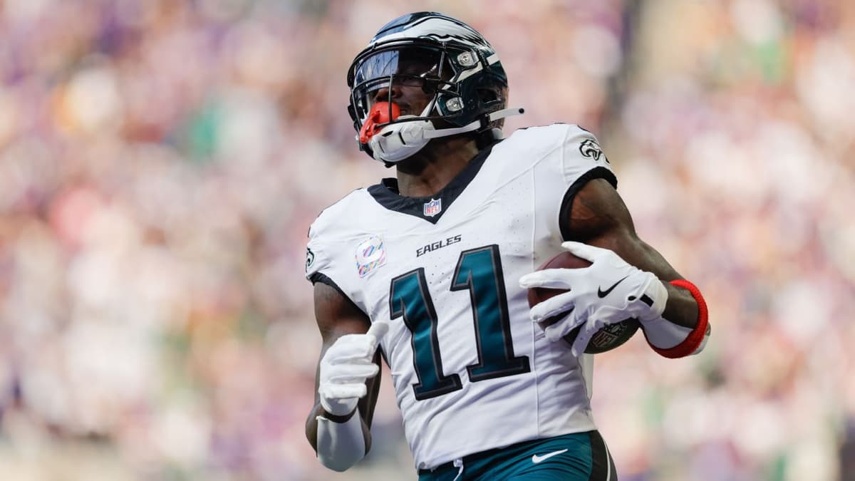 Patriots Acquire A.J. Brown in Blockbuster Trade with Eagles