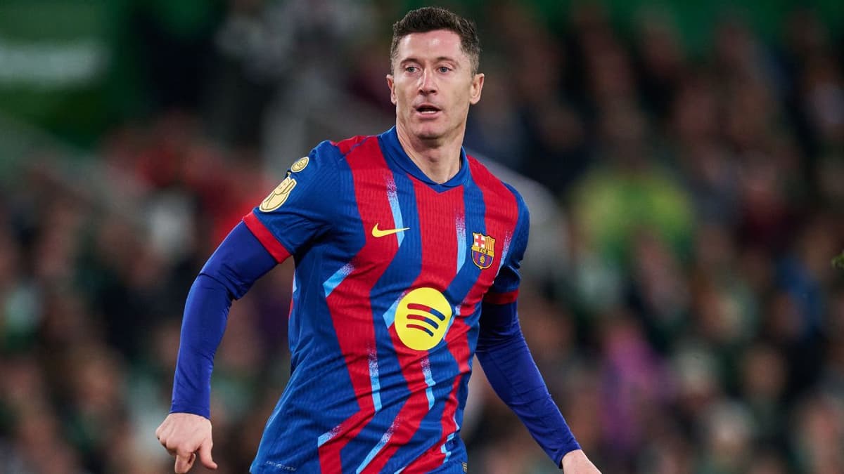 Robert Lewandowski Eyes MLS Move After Barcelona Contract Expires