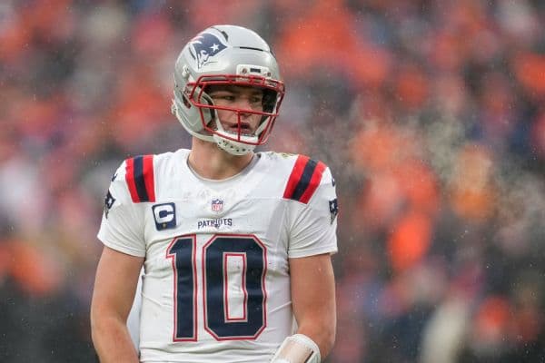 Mike Vrabel Downplays Drake Maye Shoulder Injury Ahead of Super Bowl LX