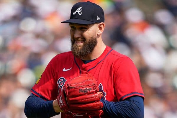 Dylan Lee and Atlanta Braves Head to Salary Arbitration Over $200,000 Gap