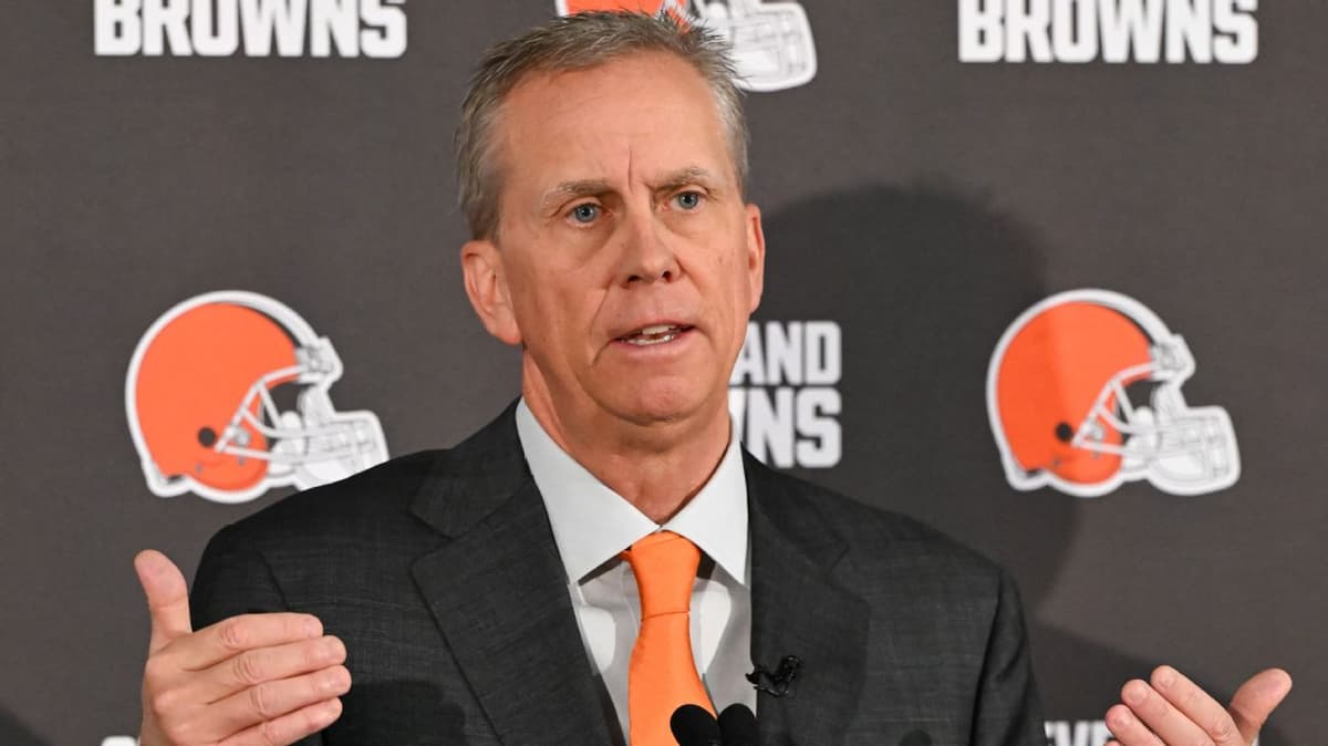 Todd Monken Browns Head Coach Declines Comment on Jim Schwartz and Shedeur Sanders’ Future