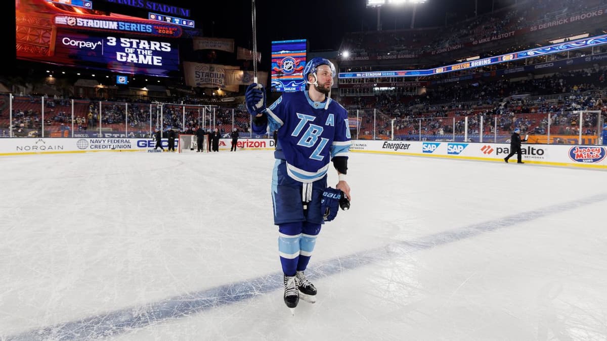 2025-26 NHL Awards Watch: MacKinnon and Makar Lead as New Contenders Emerge