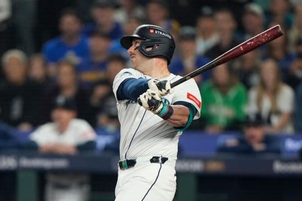 Mariners Bring Back Mitch Garver on Minor League Deal for 2026 Season