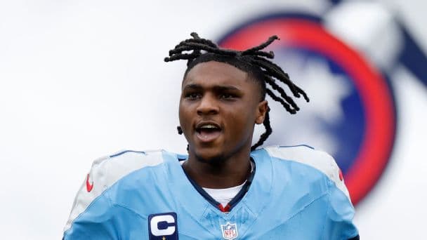 Cam Ward Welcomes Wan'Dale Robinson to Tennessee Titans in Surprise Press Conference Appearance