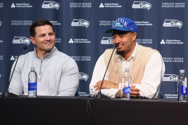 Seattle Seahawks Secure Jaxon Smith-Njigba with Record-Setting Extension