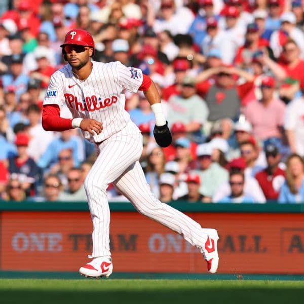 Justin Crawford Impresses in MLB Debut as Phillies Top Rangers on Opening Day