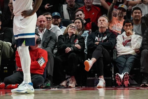 NBA Board of Governors Approves Portland Trail Blazers Sale to Group Led by Tom Dundon