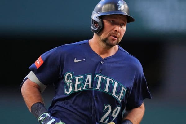 Seattle Mariners’ Cal Raleigh Injury Update: Catcher Takes First Swings Off Tee