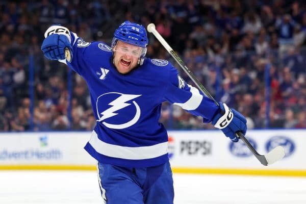 Toronto Maple Leafs Acquire Darren Raddysh in Sign-and-Trade Deal with Lightning