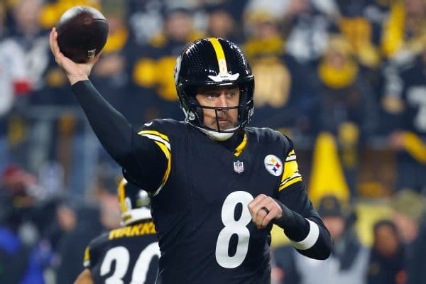 Aaron Rodgers Returns to Pittsburgh Steelers on One-Year Extension