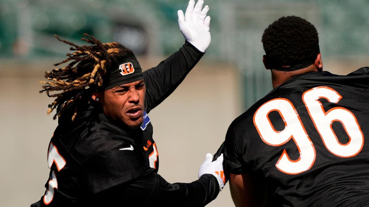 Cincinnati Bengals Pass Rush Gets a Spark as Rookie Cashius Howell Eyes First Sack Celebration