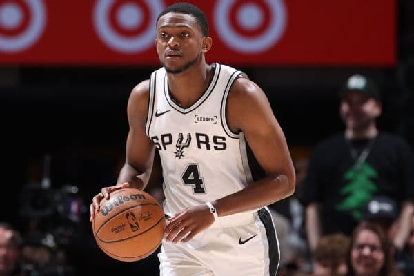 Spurs' De'Aaron Fox Ruled Out for Game 1 of Western Conference Finals vs. Thunder