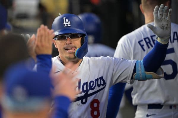 Dodgers Utility Star Kiké Hernández Set for IL Stint Following Oblique Strain