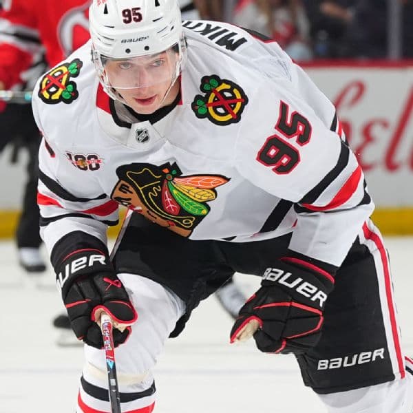 Tampa Bay Lightning Bolster Forward Depth, Sign Ilya Mikheyev to Four-Year Deal