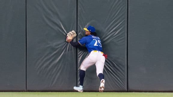 Fantasy Baseball Sell High Candidates: 5 'Hot Potatoes' to Trade Now